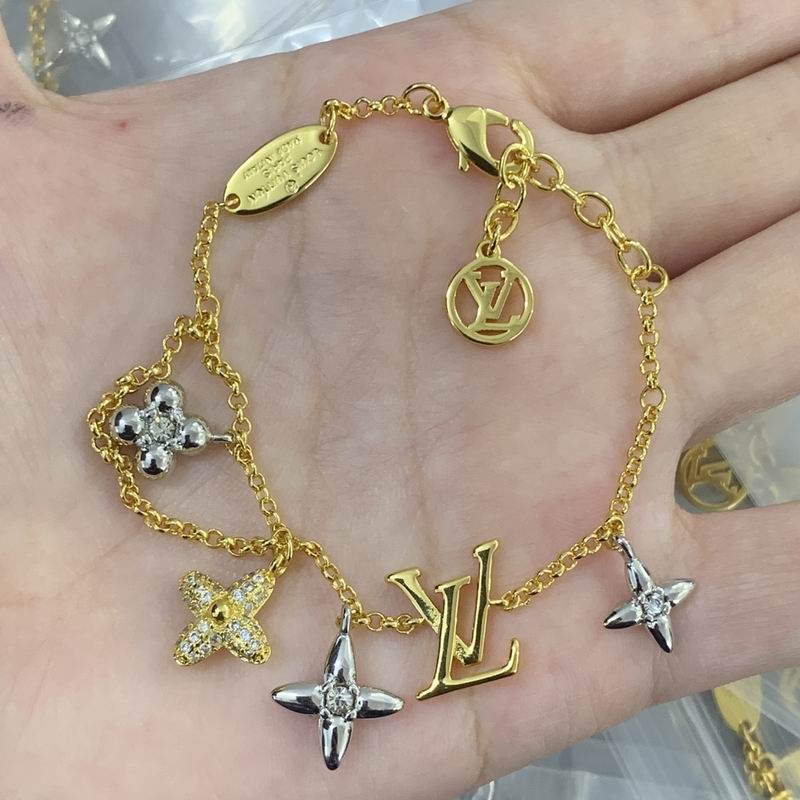 LV Bracelet 03lyr447